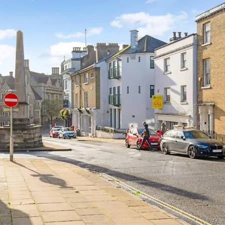 2 Bedrooms Stunning Westgate Cottage Retreat, Central Winchester, Free On-Street Parking Permit, With Garden Close To Cathedral - Sleeps 6, Pets Are Welcome, Summer Special Offer! - By Blue Puffin Stays Exterior photo